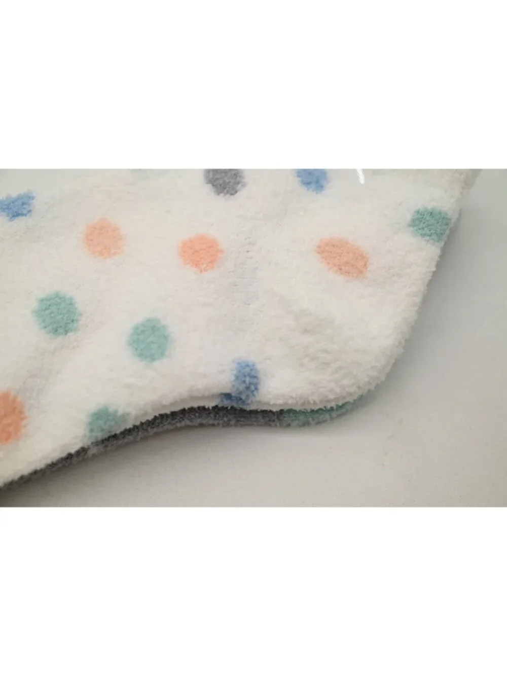 NWT Stay Cozy 2 Pack Low Cut Fuzzy Socks One Size Gray White Dog Animal Print